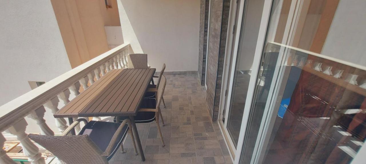 Apartmani Andrija Živogošće Exteriör bild