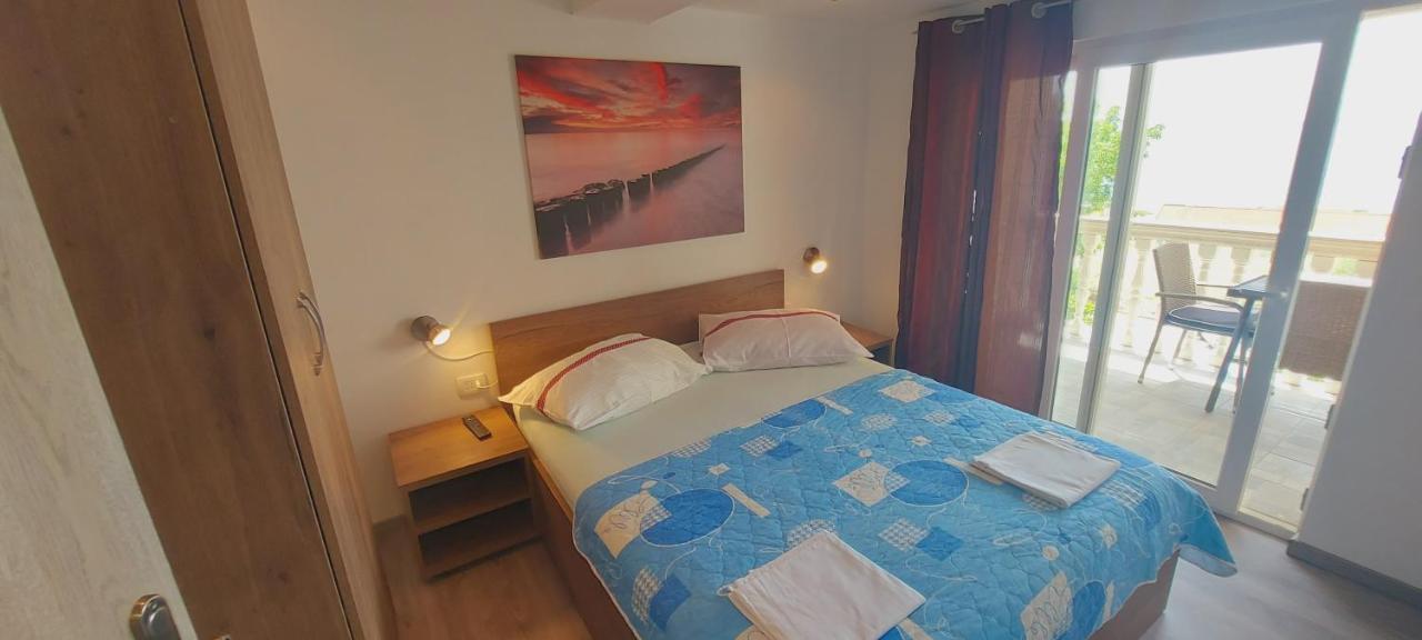 Apartmani Andrija Živogošće Exteriör bild