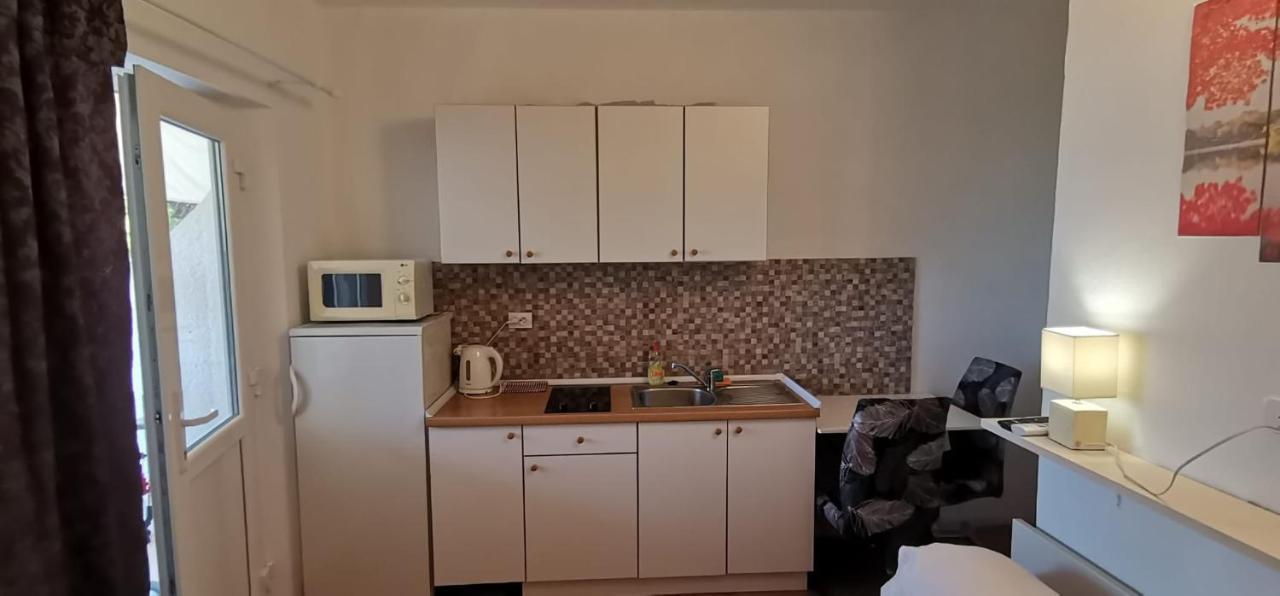 Apartmani Andrija Živogošće Exteriör bild