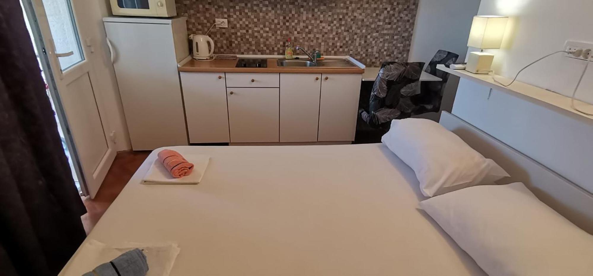Apartmani Andrija Živogošće Exteriör bild